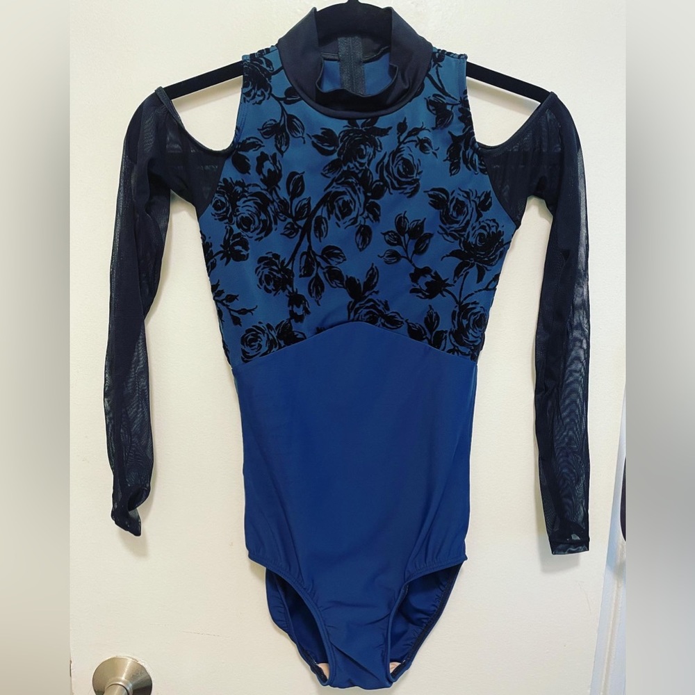 Elevé Dancewear size S
